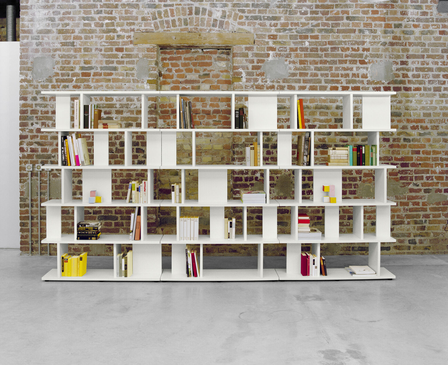 e15 Arie Bookcase | Cooks & Poets