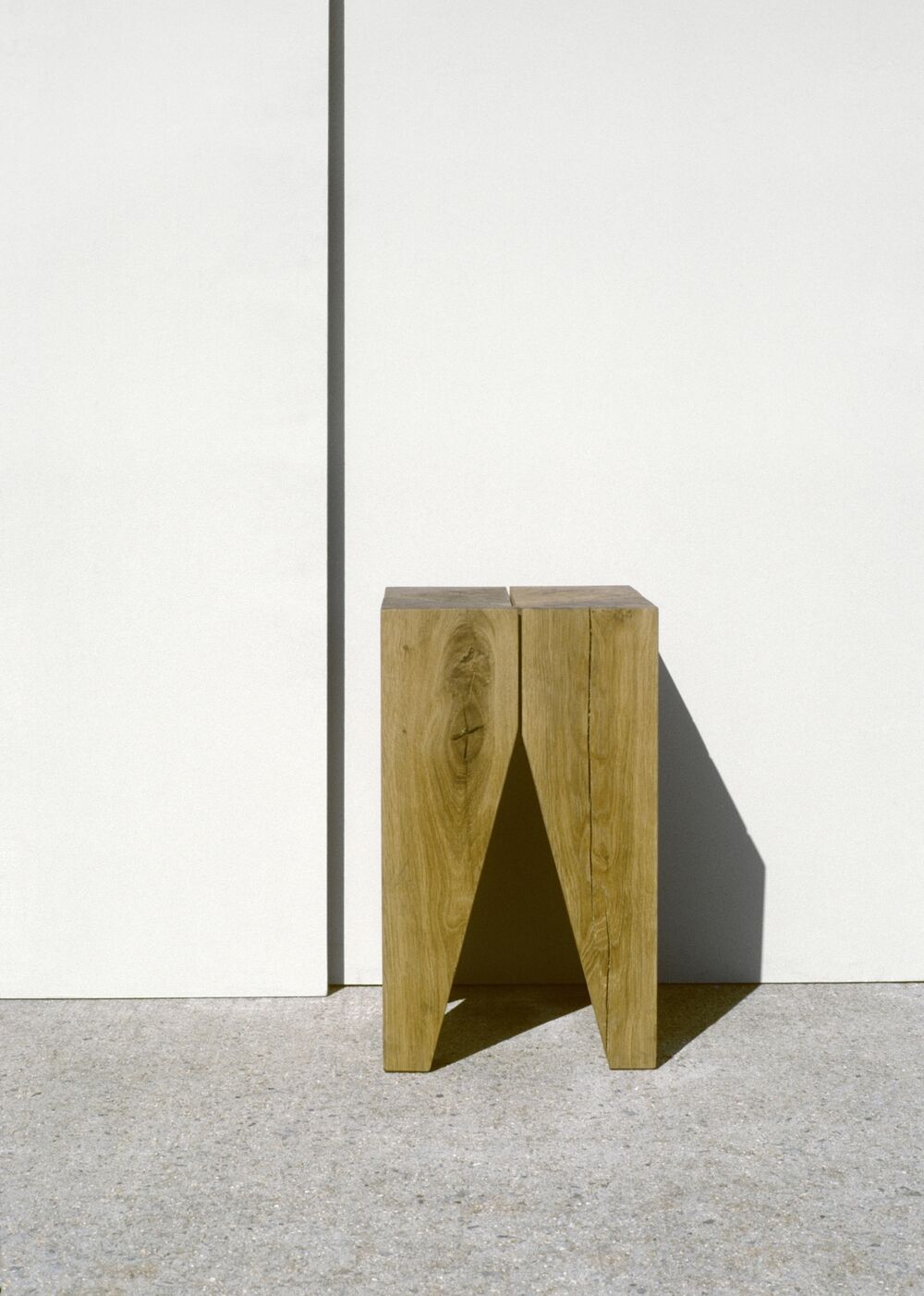 e15 Backenzahn Stool | Cooks & Poets