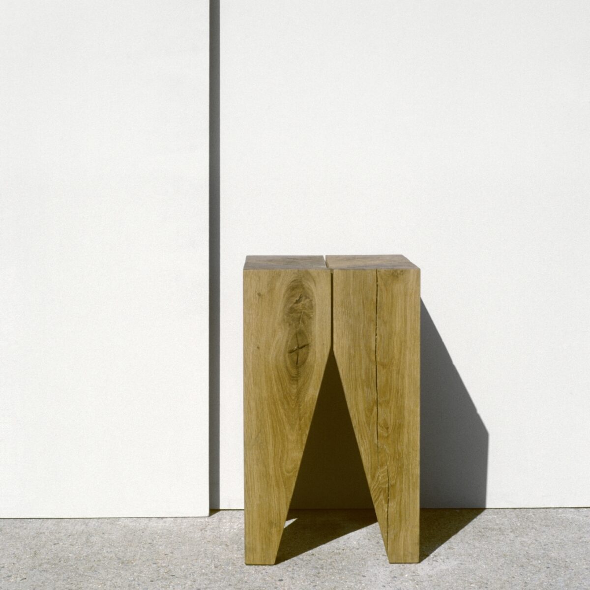 e15 Backenzahn Stool | Cooks & Poets