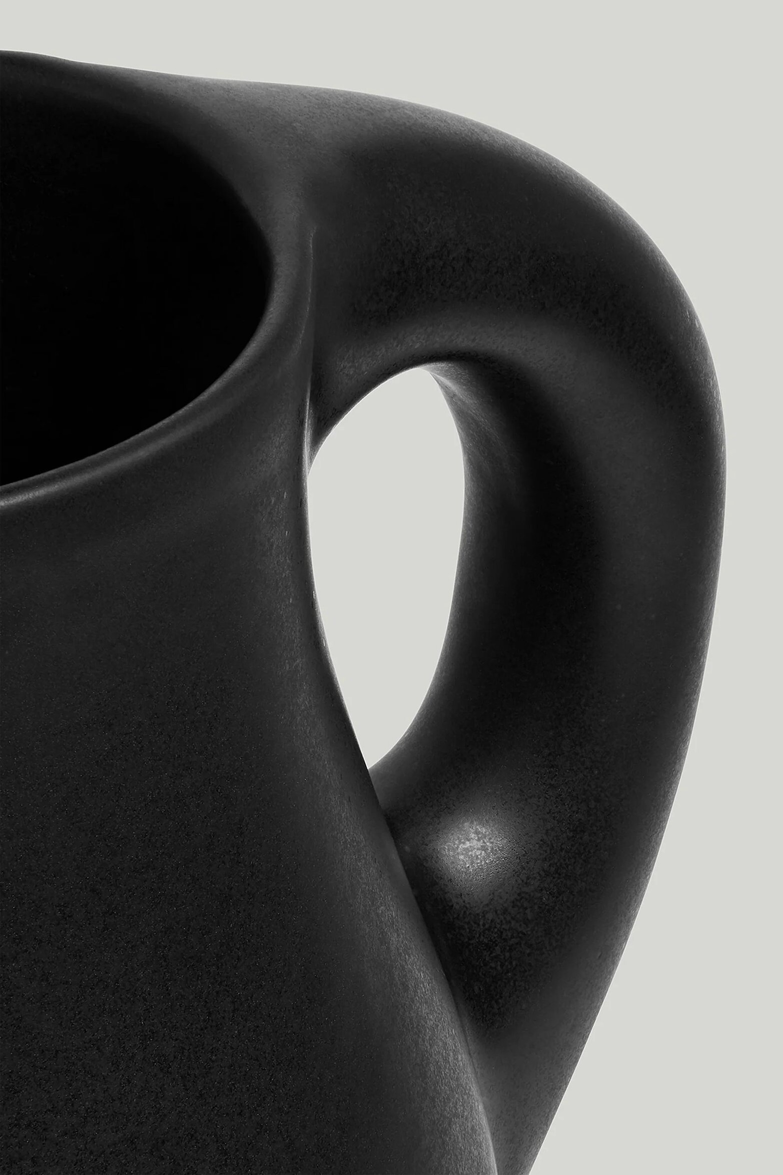 THE DOUGH PITCHER CHARCOAL 4